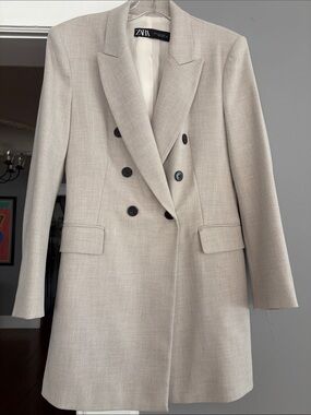 Zara Beige Double-Breasted Blazer with Black Buttons NWOT